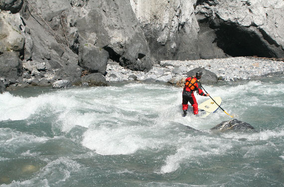 SUPZONES // Stand up Paddle Surfing // SUP Surfing // Stand up Paddling // Spots & Spotguide // Material, Boards & Paddles // SUP lernen // Tipps & Tricks